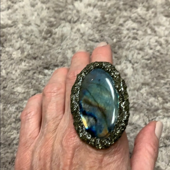 Gems of Bastet labradorite ring - Picture 5 of 8